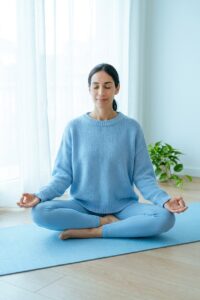 Qual o melhor tipo de yoga para iniciantes? Descubra o estilo ideal para você